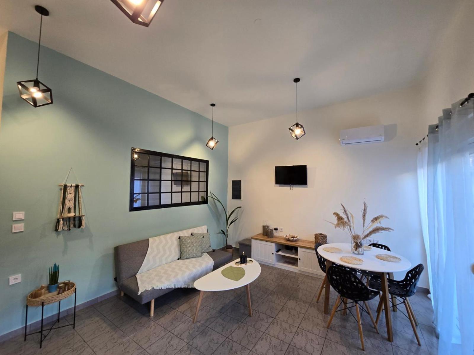 Filoxenia House Apartament Kremastí